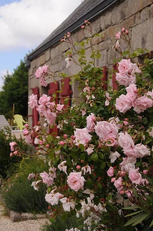 La Ferme De Kerraoul Bed and Breakfast Combrit Bed & Breakfast