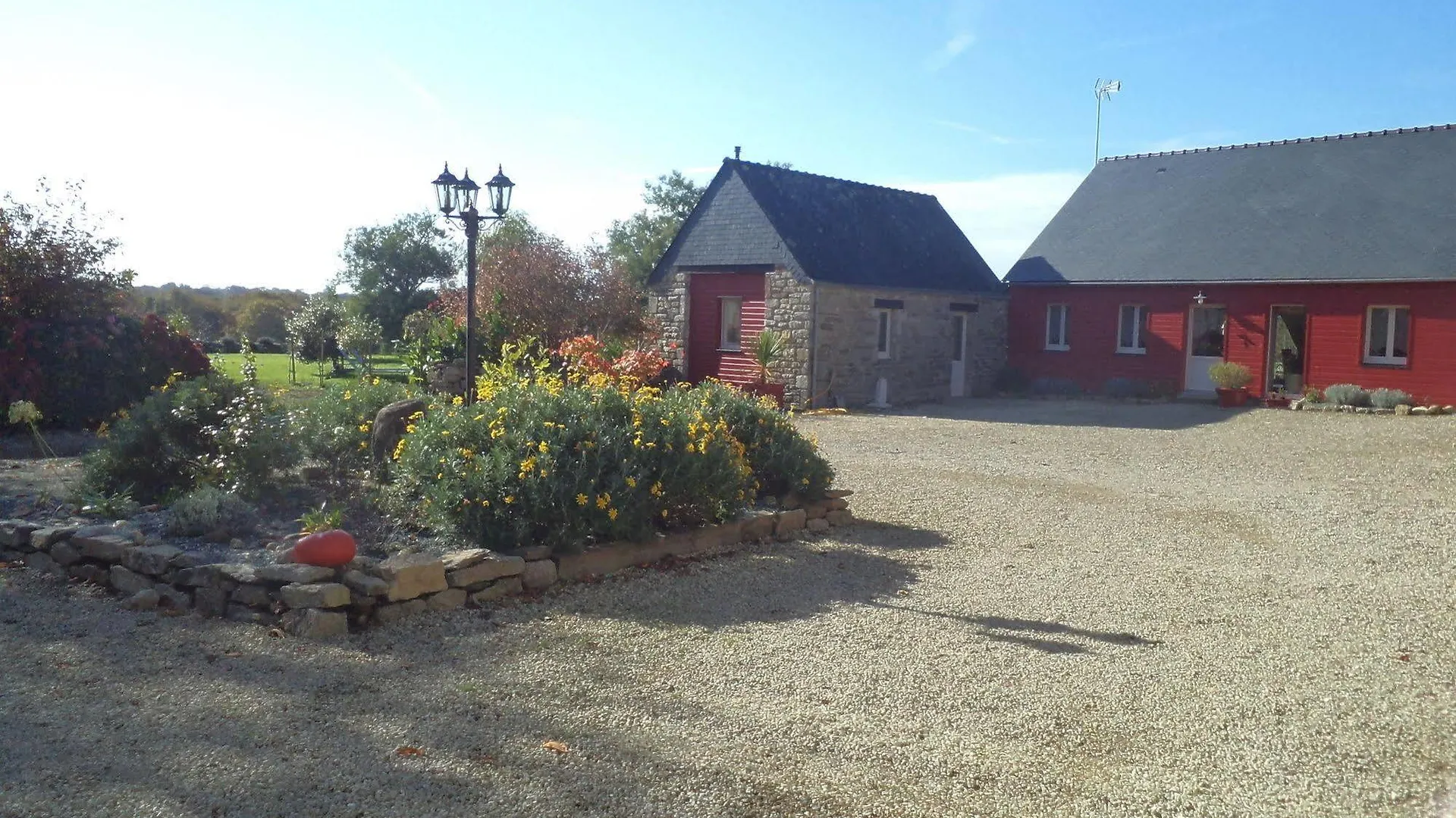 La Ferme De Kerraoul Bed and Breakfast Combrit